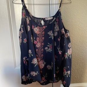 Jolt size medium shirt